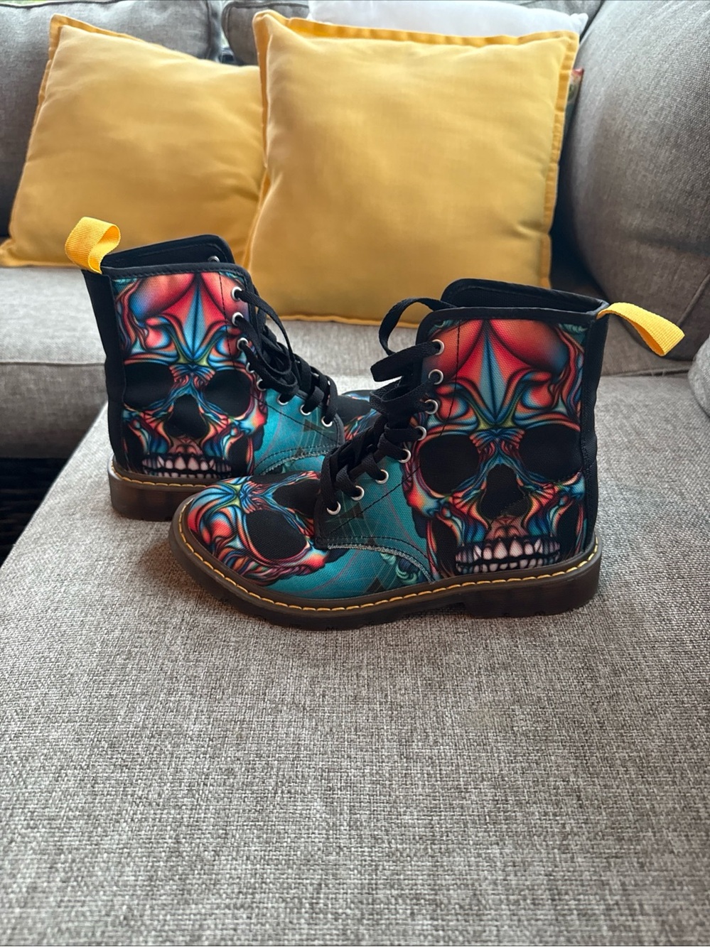 Day of the Dead Vibrant Sugar Skull Combat Boots in Teal & Red W7.5 EUC